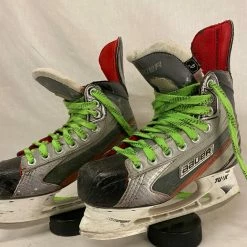 Used Bauer Vapor X4.0 Size 4 D Ice Hockey Skates