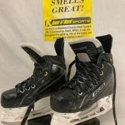 Used Bauer Supreme 160 Size 1 D Ice Hockey Skates