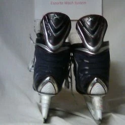 Used Bauer Vapor X80 Size 6.5 D Ice Hockey Skates