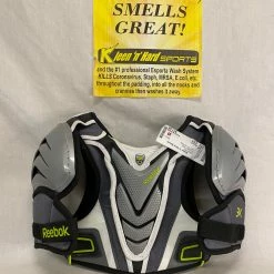 Used Reebok 3K Size XXS Lacrosse Shoulder Pads Lacrosse New And Used